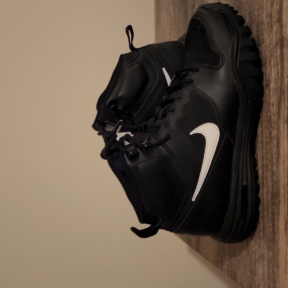Nike Boots